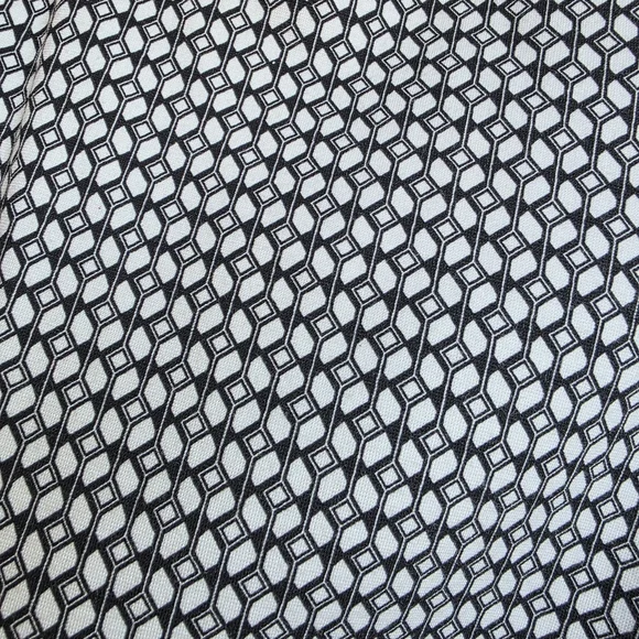 Amanda & Chelsea Black and White Geometric Skinny Pants - Picture 12 of 12